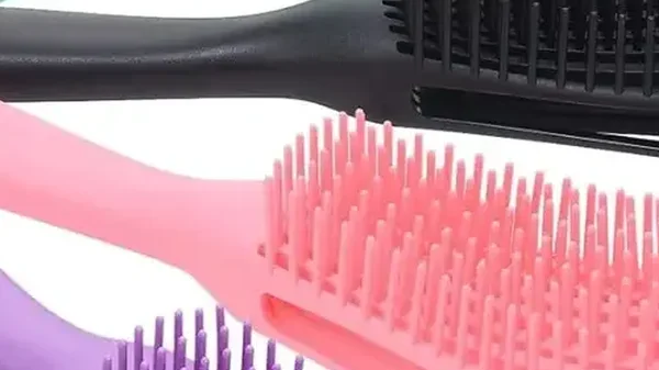 10 Melhores Escovas e Pentes para Cabelo Cacheado sem Quebrar
