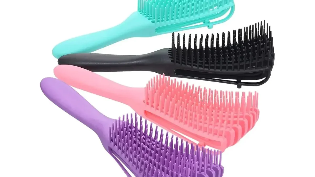 Melhores Escovas e Pentes para Cabelo Cacheado sem Quebrar