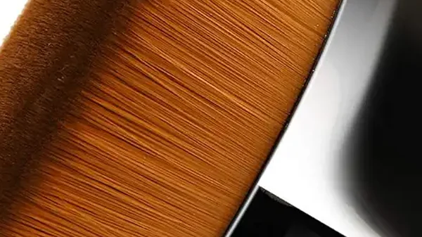 10 Melhores Pincéis para Aplicar Base no Rosto com Perfeição