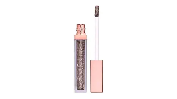 Melhores Sombras Glitter: Líquidas ou Em Pó?